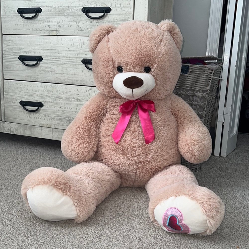 GIANT STUFFED ANIMAL TEDDY BEAR